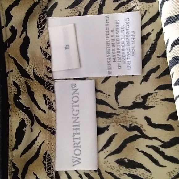 VINTAGE Worthington Animal Print Wrap Skirt - Picture 5 of 16